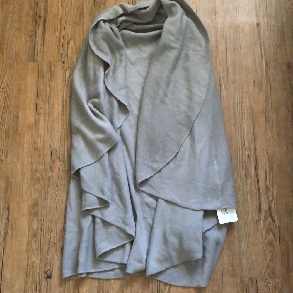 Shawl sweater vest